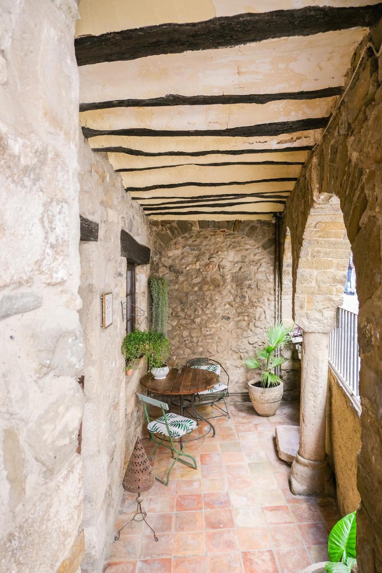 10 Del Pont Alojamiento Con Vistas Panoramicas Besalu Ngoại thất bức ảnh
