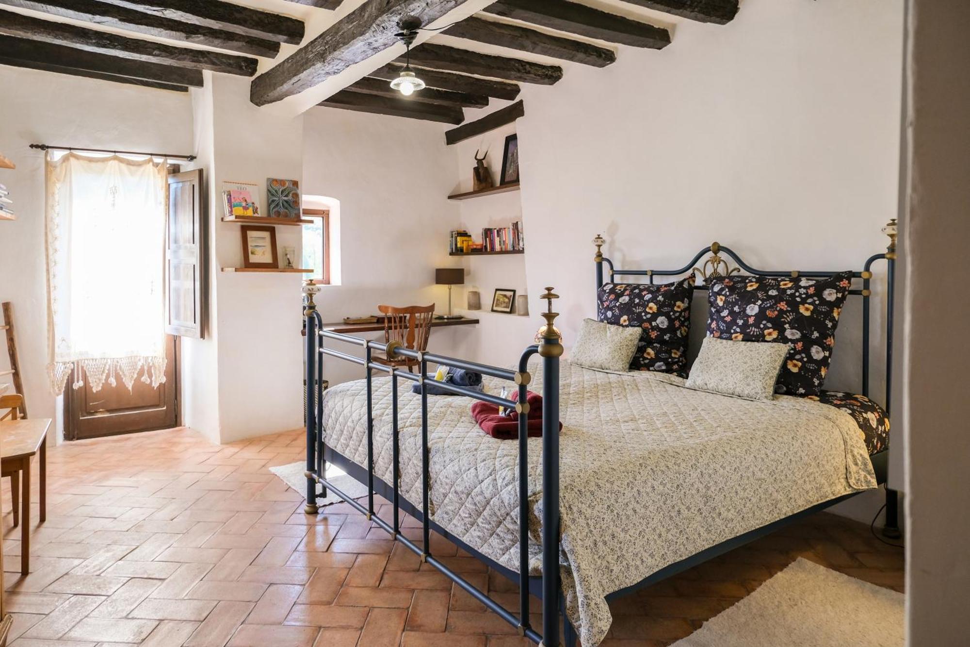 10 Del Pont Alojamiento Con Vistas Panoramicas Besalu Ngoại thất bức ảnh